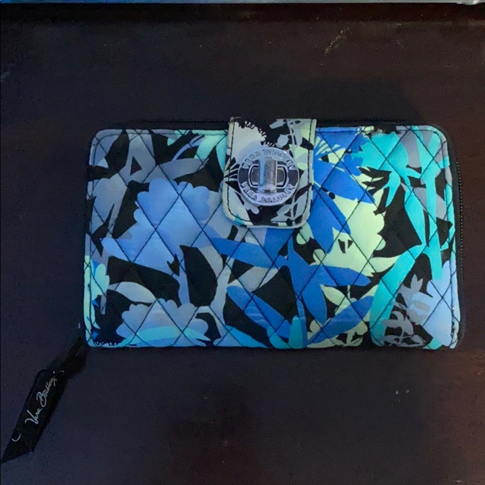 Vera Bradley wallet
